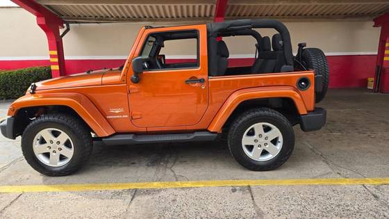 JEEP WRANGLER 3.8 UNLIMITED SAHARA 4X4 V6 12V GASOLINA 2P AUTOMÁTICO